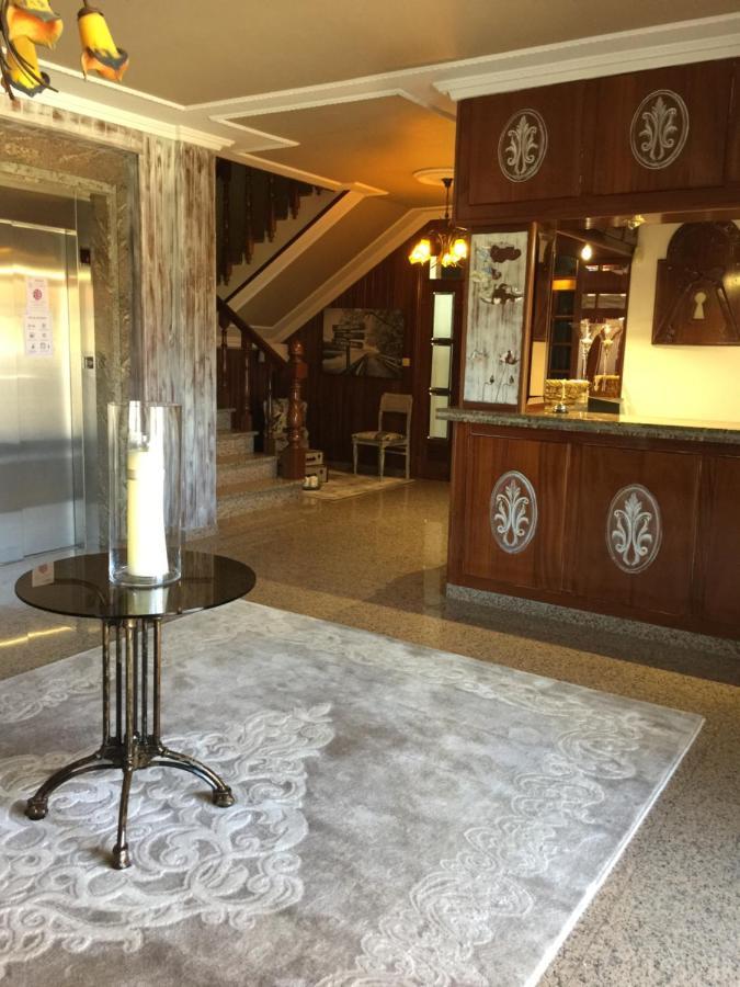Hotel O Noso Bar กัมบาโดส ภายนอก รูปภาพ